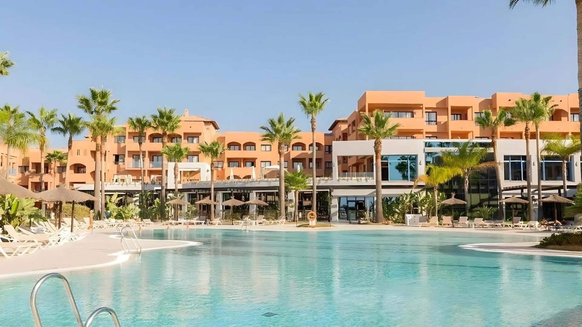 فندق Bakour Costa Del Sol إِستيبونا